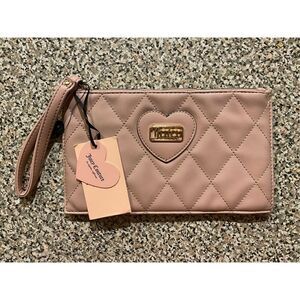 Juicy Couture Dusty Blush Quilted Diamond Faux Leather Wristlet NWT